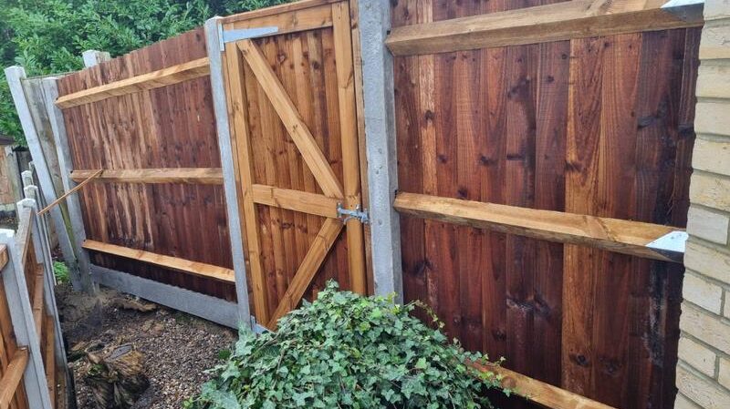 billericay garden fence gate 03