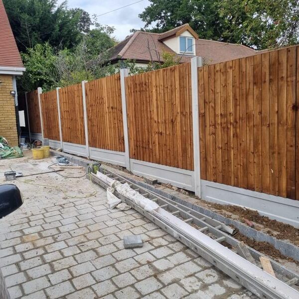 new fence concrete posts gravel close board feather edge pressure treated panels in billericay 03