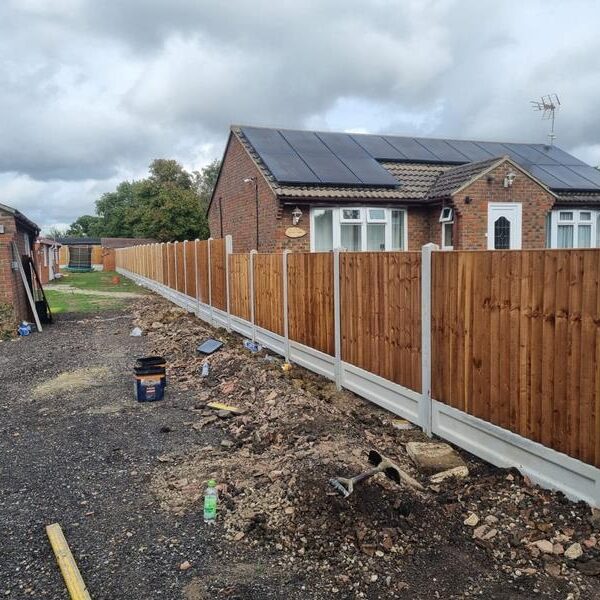 new concrete post gravel board closeboard fence in benfleet 05