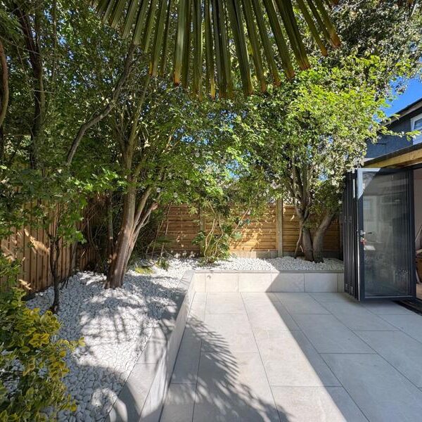 porcelain-patio-seating-wall-wickford-essex-12