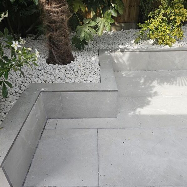porcelain-patio-seating-wall-wickford-essex-6
