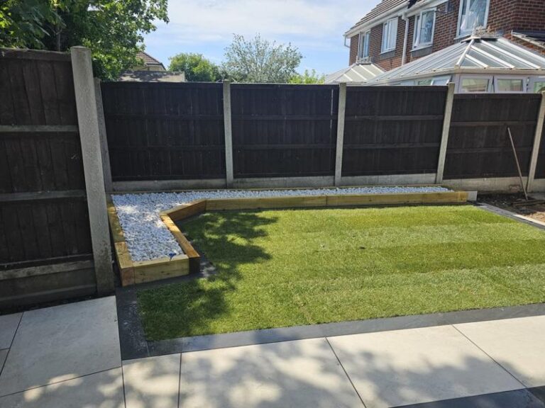 porcelain-patio-turf-landscaping-rayleigh-6