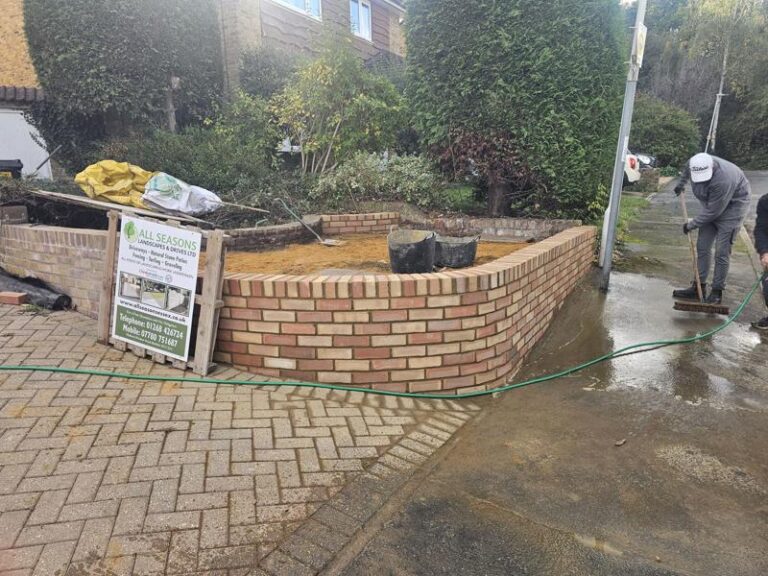 new-brick-wall-southend-on-sea-2