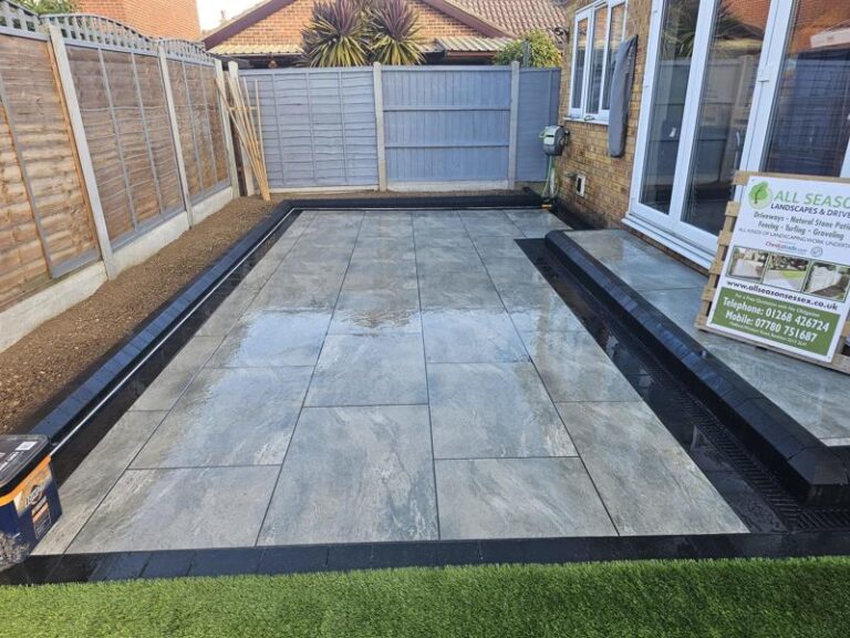 porcelain-patio-artificial-grass-wickford-11